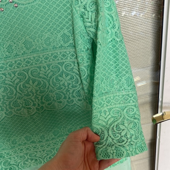 JM Collection Petite Size Petite Small Mint Green Top with Rhinestones - Picture 16 of 17